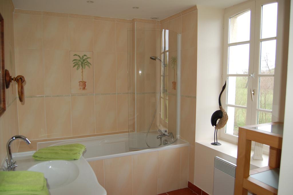 Le Moulin Neuf Bed & Breakfast Vignoux-sur-Barangeon Room photo