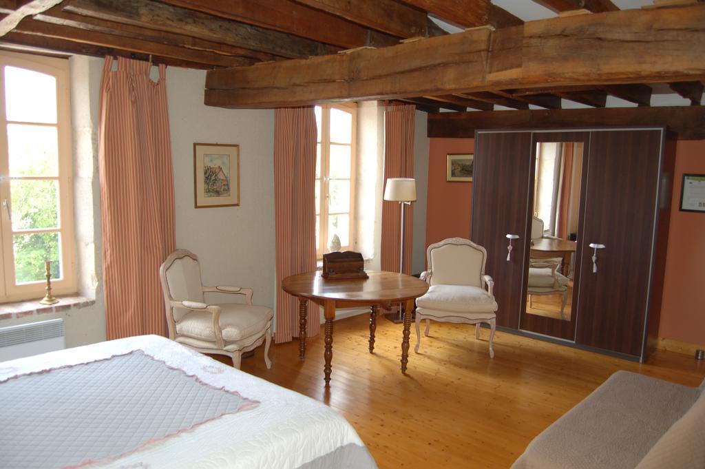 Le Moulin Neuf Bed & Breakfast Vignoux-sur-Barangeon Room photo